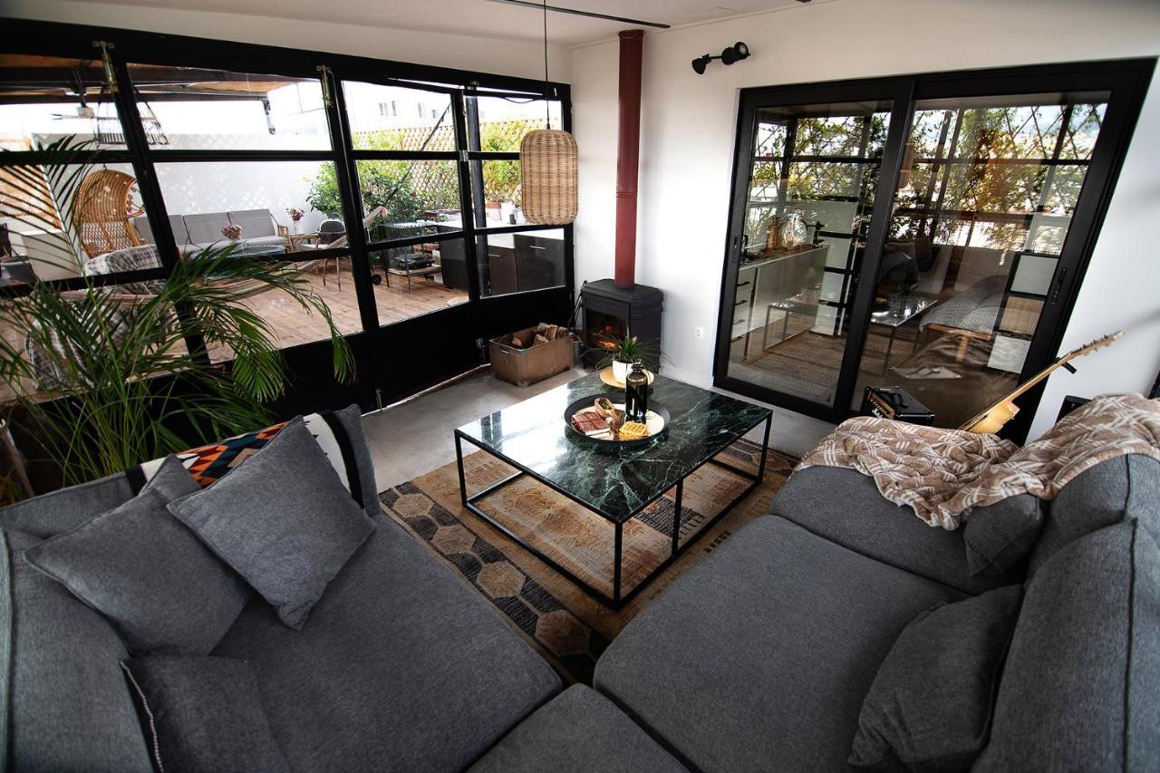 Unique Solar Penthouse With Jacuzzi And Sauna In Central Athena Bagian luar foto